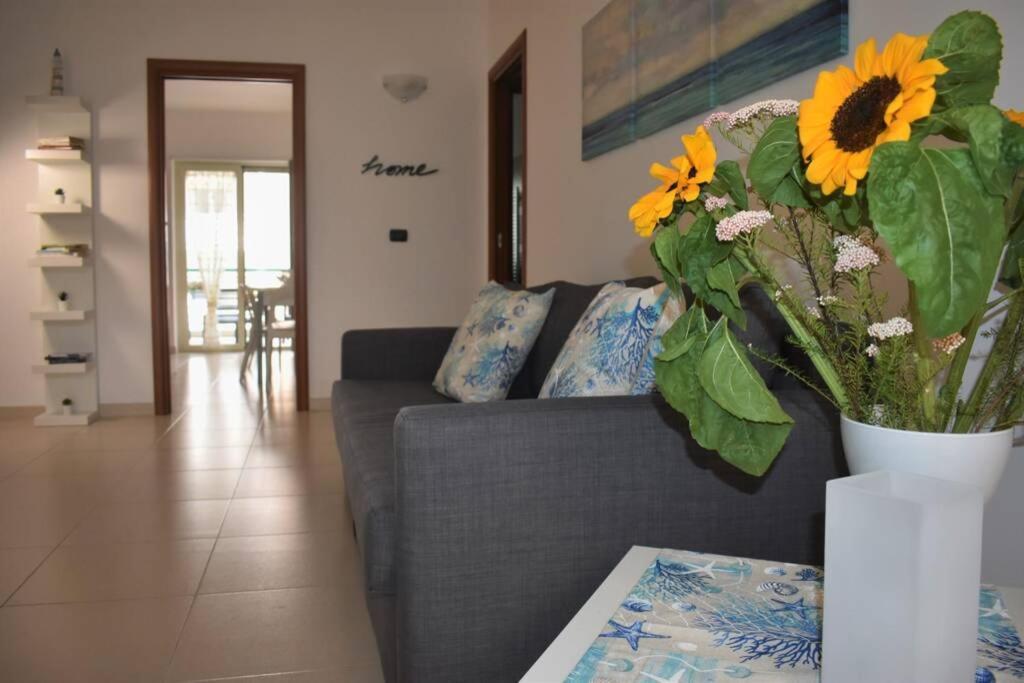 Donna Teresa Accomodation - Holiday House Monopoli Exteriör bild